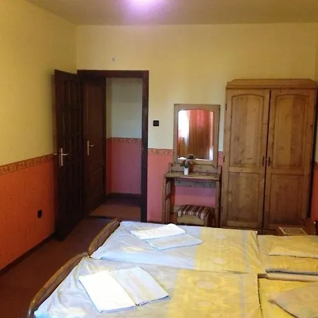 Bocskai Panzio Bed & Breakfast